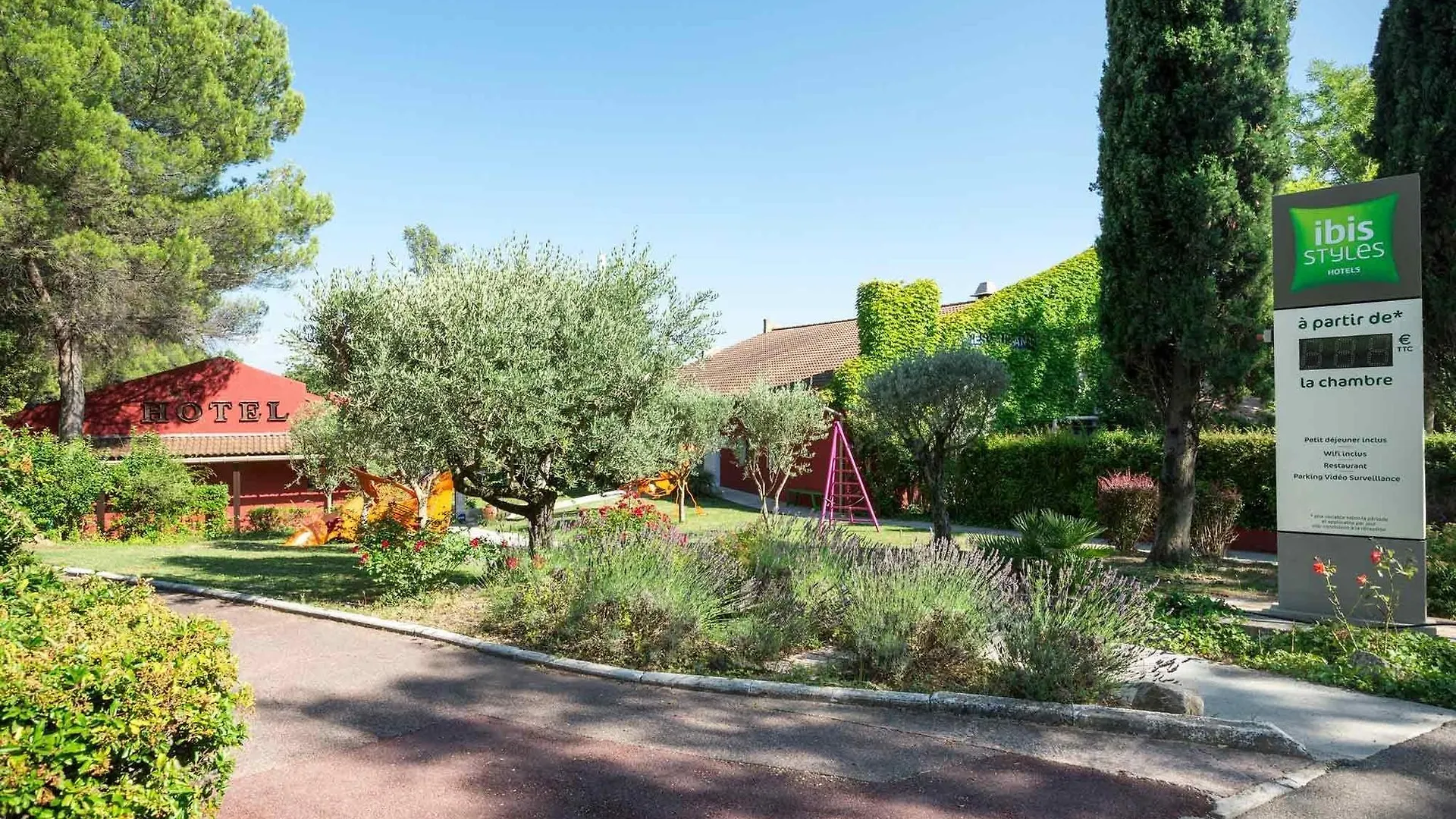 Kyriad Aix-En-Provence Mas Des Oliviers