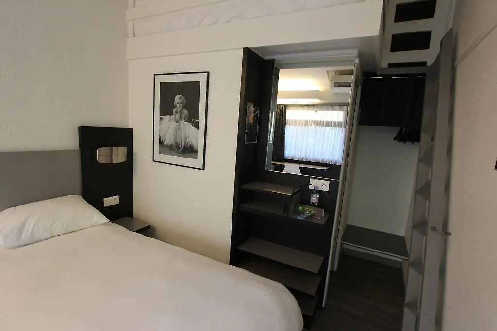 Hotel Kyriad Aix-En-Provence Mas Des Oliviers
